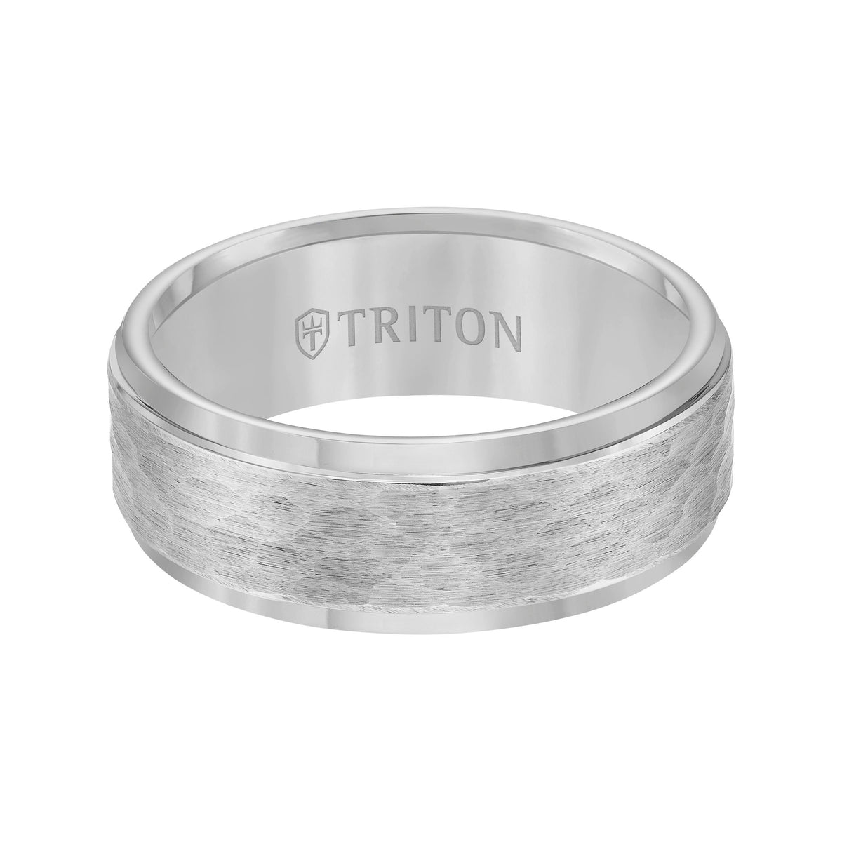 Step Edge Hammered Center Wedding Band