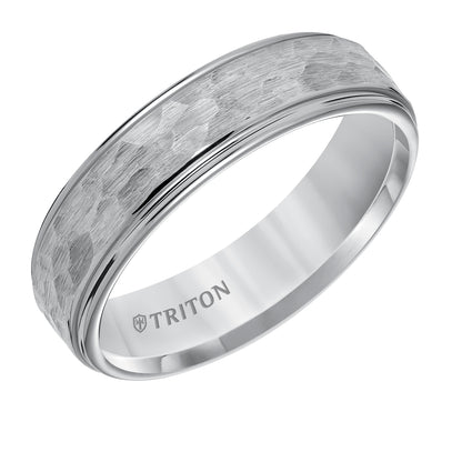Step Edge Hammered Center Classic Wedding Band
