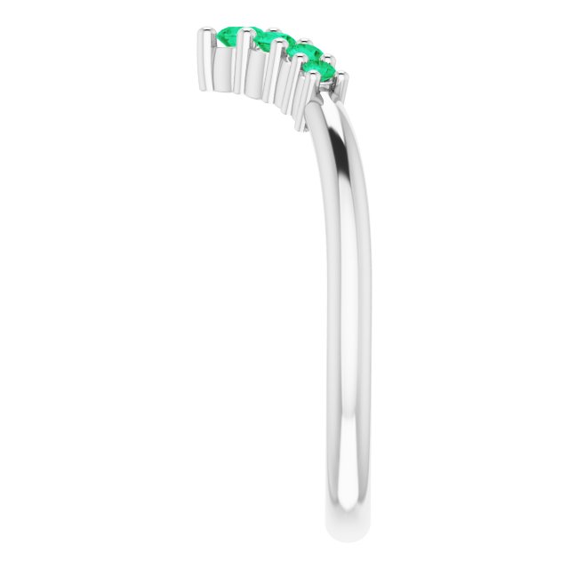 14K White Emerald Graduated V Ring
